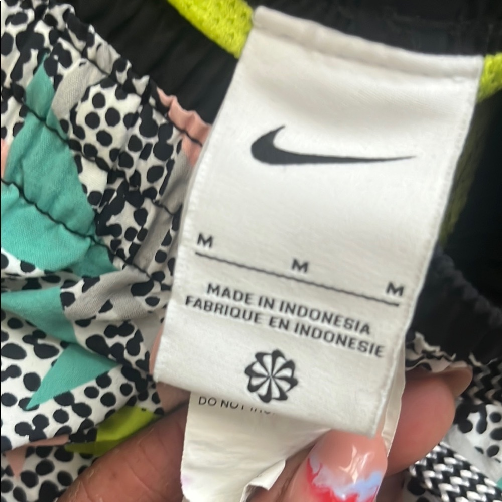 Nike Multicolor Patterned Shorts - image 2